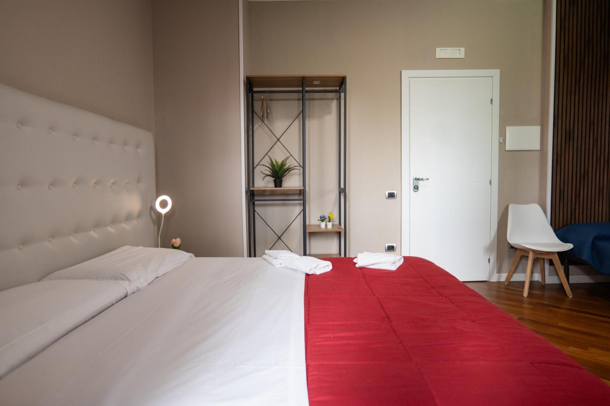 Dalmazia 33 Hotel Salerno Bagian luar foto
